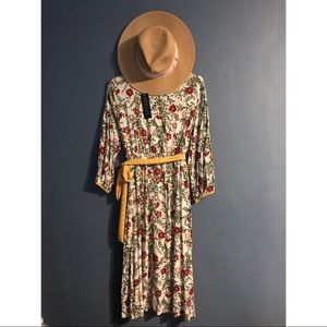 Floral Midi Dress 👗